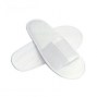  Chinelos em polipropileno ideais para hospitais, clínicas, lares, centros de estética entre outros.